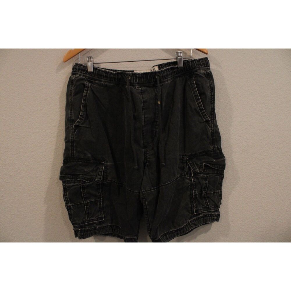 Abercrombie and Fitch charcoal gray vintage Y2K look xlarge cargo shorts men's